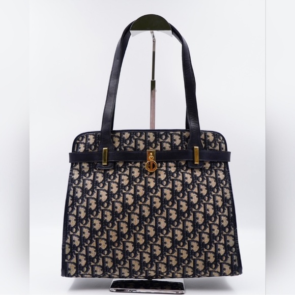 Very good condition. - Picture 1 of 4